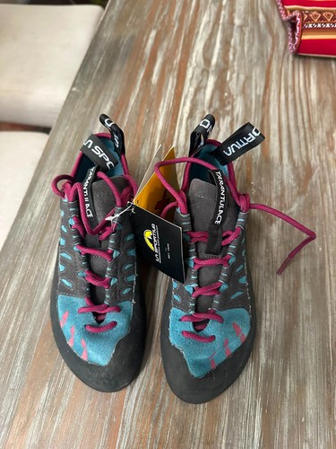 Sportiva womans brand new - ,