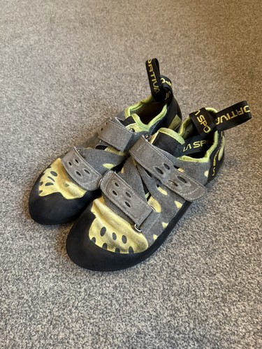 Sportiva tarantula climbing - la,
